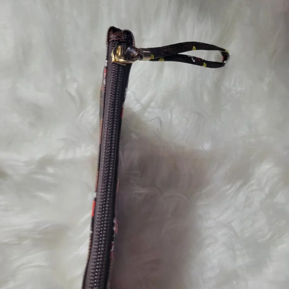 Minnie Mouse Design Wristlet
